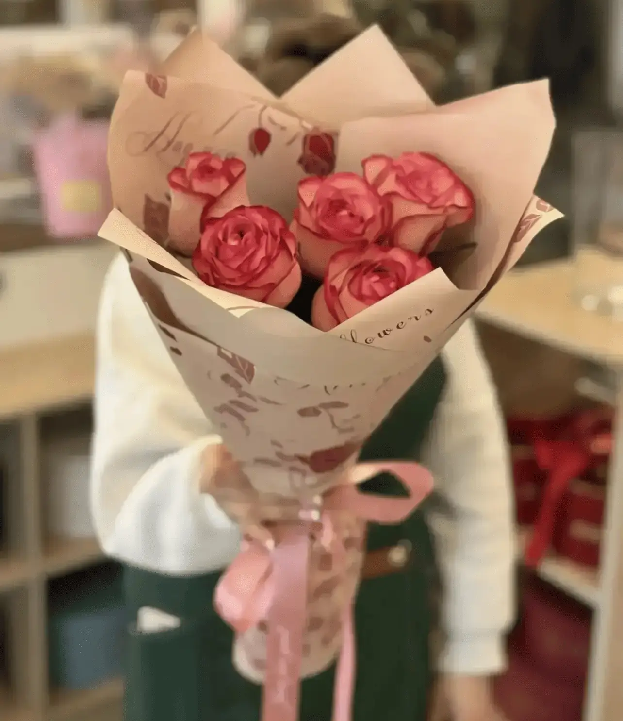 Букет из 5 розовых роз